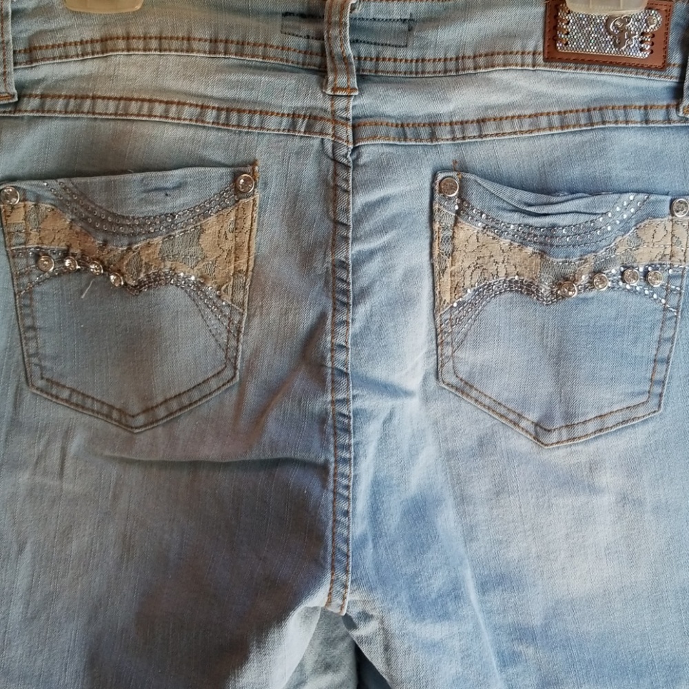 *NWT C'EST TOI EMBELLISHED SHORTS